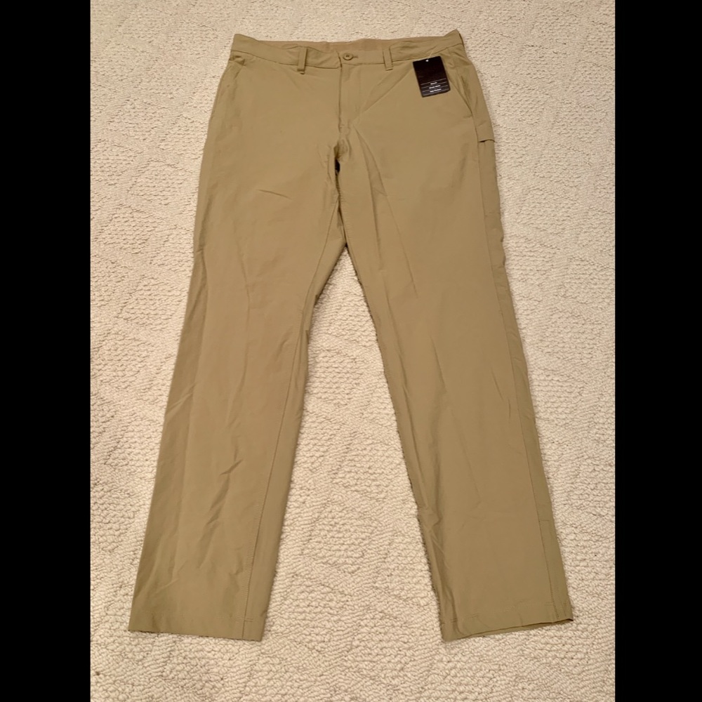 GapFit Men's Drive Performance Khakis 34x32 NWT